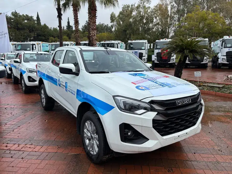 Antalya Büyükşehir hizmet filosu yenilendi: Yeni araçlar törenle tanıtıldı 12